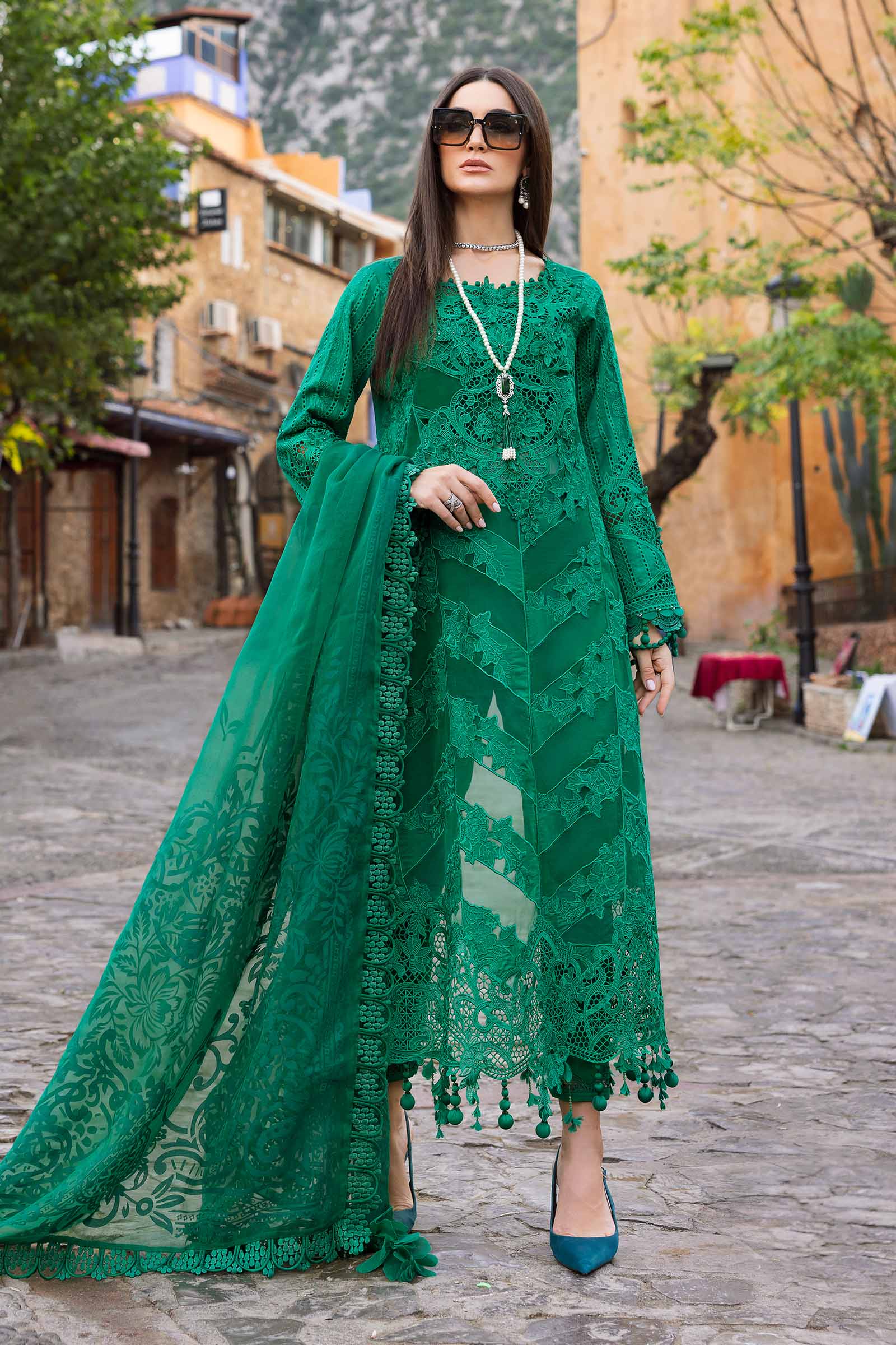 Embroidered Lawn Suit | D-2508-B | MARIA B