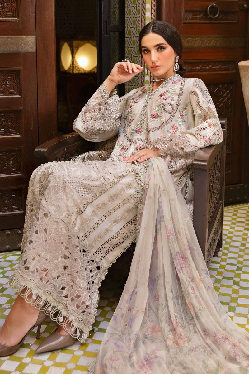 Embroidered Lawn Suit | D-2514-B | MARIA B