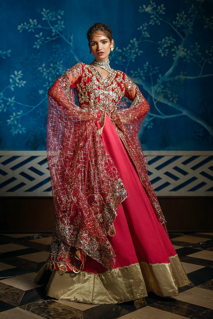 Red Carpet MUNWD240102U | MUSHQ